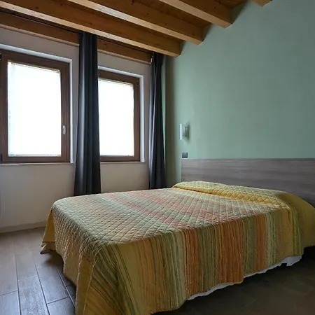 Hotel apartamentowy Ai Tre Fienili Ponti sul Mincio